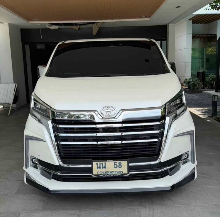 Toyota Majesty 2021 2.8 Grande Van ดีเซล ไม่ติดแก๊ส เกียร์อัตโนมัติ ขาว