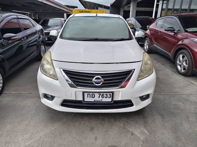 รถ Nissan Almera 1.2 E สี ขาว