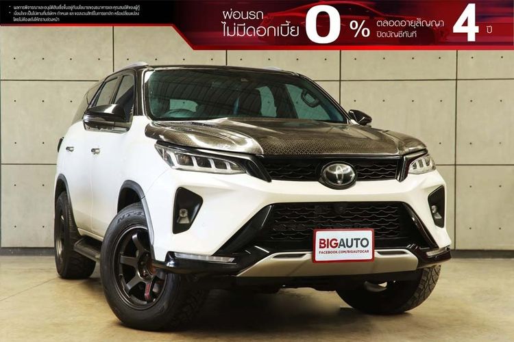 Toyota Fortuner 2021 2.8 Legender Black Top Utility-car ดีเซล ไม่ติดแก๊ส เกียร์อัตโนมัติ ขาว
