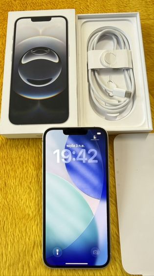 128 GB iPhone 16e-ใหม่มากประกันเหลือเกือบเต็มปี