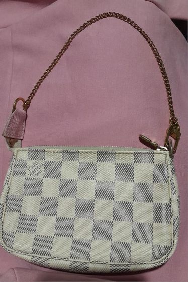 กระเป๋า Louis Vuitton Limited Edition Damier Azur Illustre Transatlantic Mini Pochette Accessoires รูปที่ 2