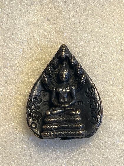 พระนาคปรกใบโพธิ์ พิมพ์ใหญ่ เนื้อนวโลหะ ปี พ.ศ. 2513 ท่านเจ้าคุณนรรัตนราชมานิต (ธัมมวิตักโกภิกขุ) เก็บเก่าที่บ้านครับ
