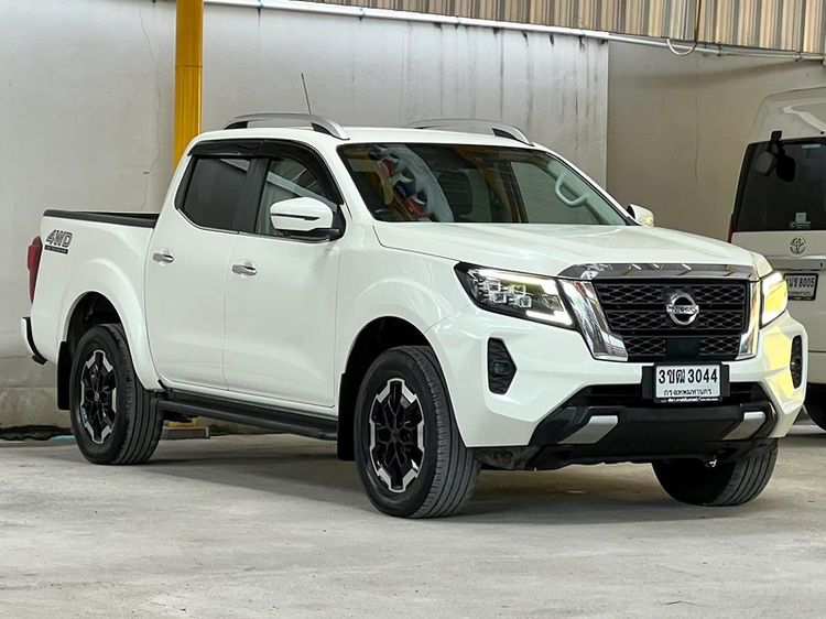 รถ Nissan Navara 2.3 VL 4WD สี ขาว