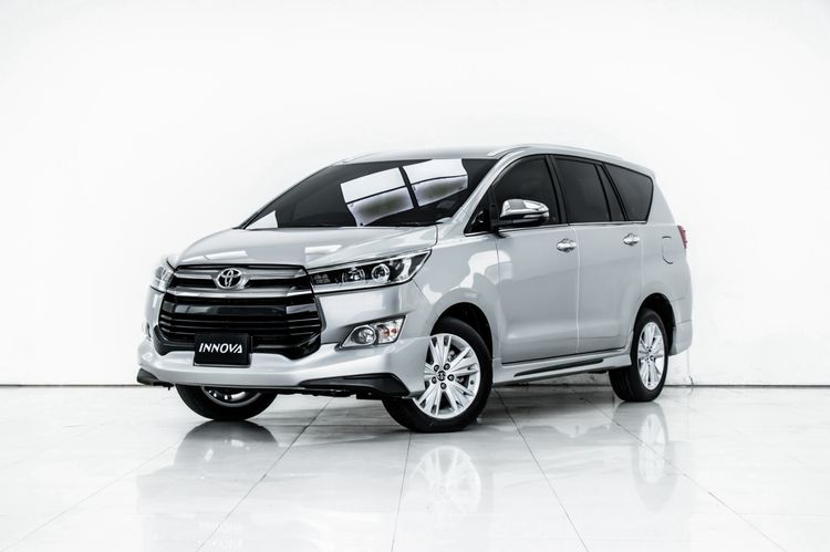 Toyota Innova 2019 2.8 Crysta V Utility-car ดีเซล ไม่ติดแก๊ส เกียร์อัตโนมัติ เทา