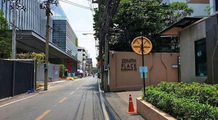 อื่นๆ ตกแต่งครบ 2013 ใช่ คอนโด ซีณิธ เพลส สุขุมวิท 42 Zenith Place Sukhumvit 42 🚅ใกล้รถไฟฟ้า BTS เอกมัย
