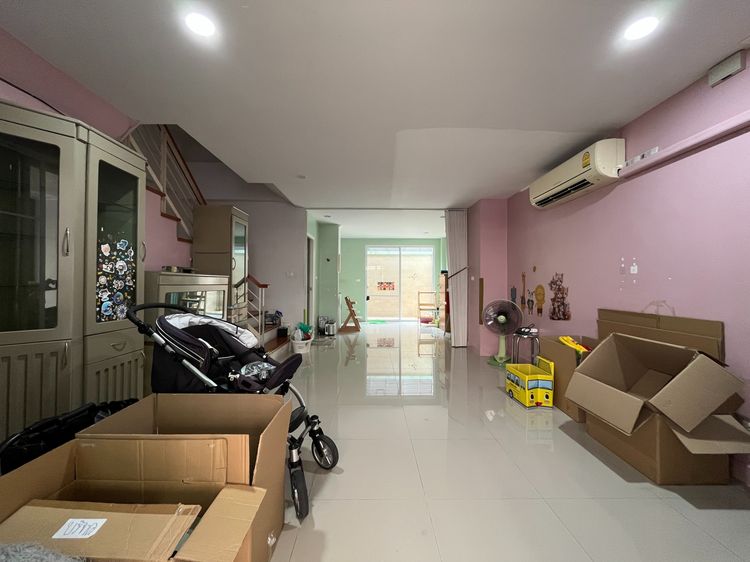 อื่นๆ ไม่มี 2014 ขายทาวน์โฮม 3 ชั้น หมู่บ้าน Cubist นนทบุรี 4 ห้องนอน 4 ห้องน้ำ 210 ตร.ม. ใกล้ MRT และรถไฟฟ้าสายสีชมพู รูปที่ 3