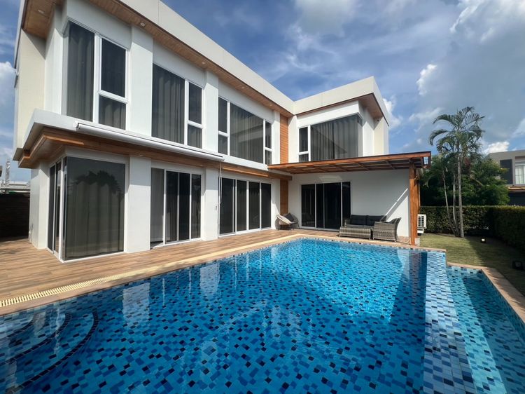 🏡✨ ให้เช่า Modern Pool Villa 2 ชั้น พร้อมสระว่ายน้ำส่วนตัว ทำเลสันกำแพง เชียงใหม่ ✨🏡