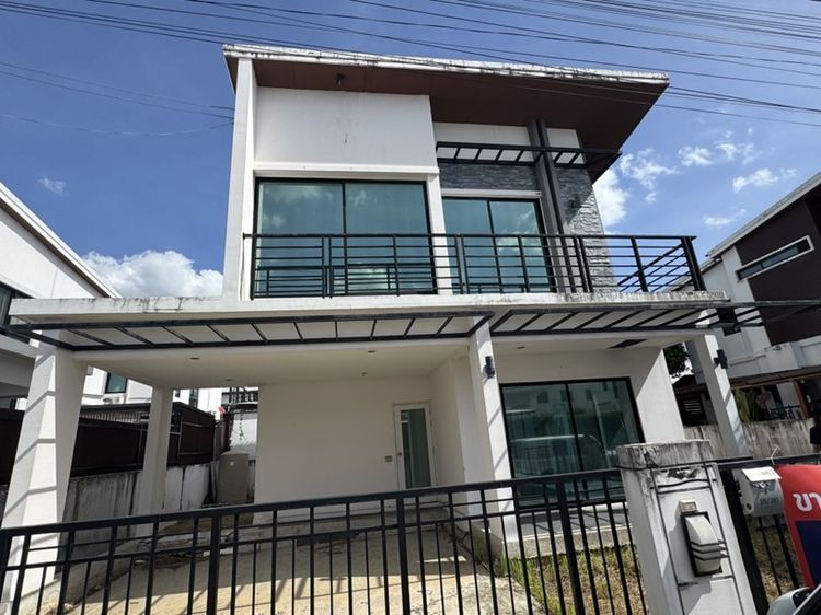 ขายบ้านมือสอง พฤกษาทาวน์ เน็กซ์ อ่อนนุช–พระราม 9 (WE2) บ้าน 2 ชั้น หลังมุม ที่ดินกว้าง ทำเลดีใกล้ถนนเฉลิมพระเกียรติ ร.9