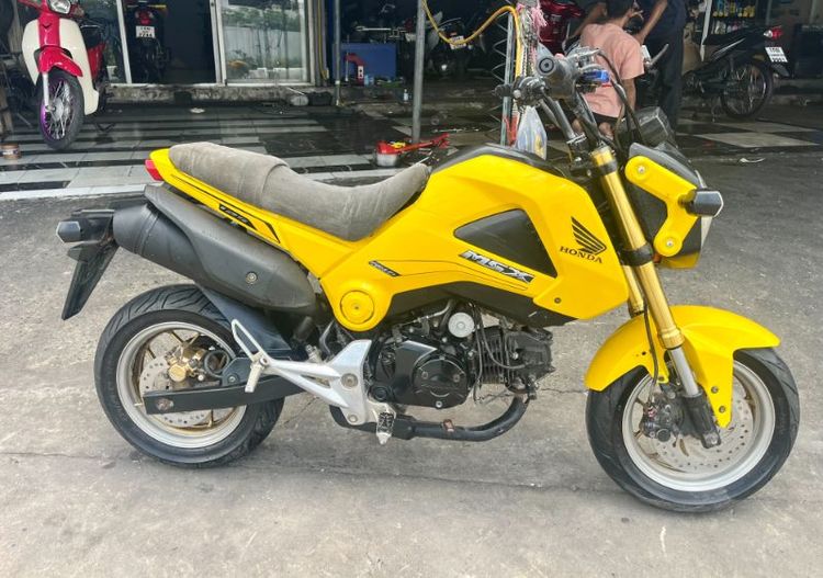 Honda ปล่อย MSX125 ปี 2015 เครื่องเดิม เอกสารครบโอน ภาษีขาดเกิน ราคา13,900.- รถอยู่ปทุมธานี