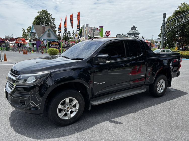 รถ Chevrolet Colorado 2.5 LT Z71 สี ดำ