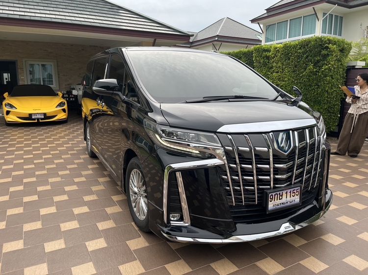 รถ Toyota Alphard 2.4 Hybrid E-Four 4WD สี ดำ