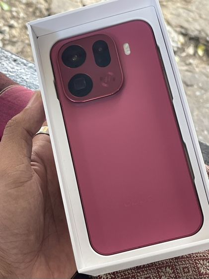 OPPO Find X9 Pro สีเเดง รูปที่ 5