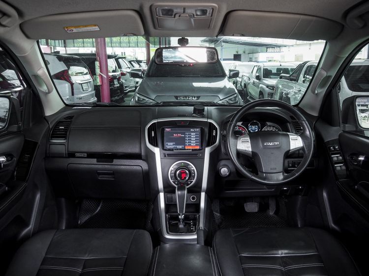 Isuzu MU-X 2019 1.9 The Onyx Utility-car ดีเซล ไม่ติดแก๊ส เกียร์อัตโนมัติ ขาว รูปที่ 4