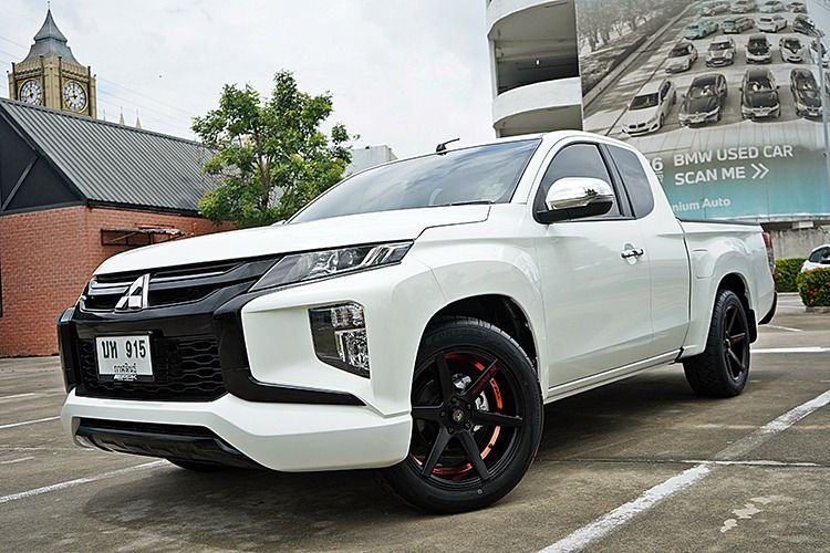 Mitsubishi Triton 2022 2.5 GLX Pickup ดีเซล ไม่ติดแก๊ส เกียร์ธรรมดา ขาว