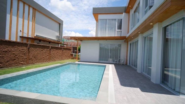 อื่นๆ ตกแต่งครบ สร้างเสร็จก่อน 2010 🏡✨ พูลวิลล่าหรู 2 ชั้นให้เช่า บ้านสไตล์โมเดิร์น พร้อมสระว่ายน้ำส่วนตัว โซนสันกำแพง รูปที่ 3
