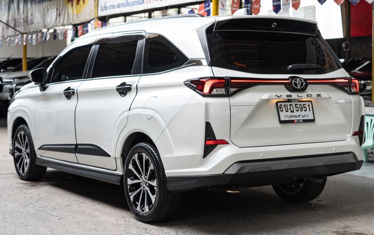 Toyota Veloz 2025 1.5 Premium Utility-car เบนซิน ไม่ติดแก๊ส เกียร์อัตโนมัติ ขาว รูปที่ 3
