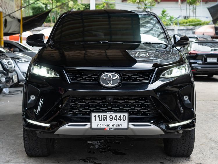 2021 TOYOTA FORTUNER 2.4 LEGENDER 4WD เลขไมล์99,000กิโลแท้ รถบ้าน มือเดียว รุ่นTOPสุด สภาพดีมาก ไม่เคยชน