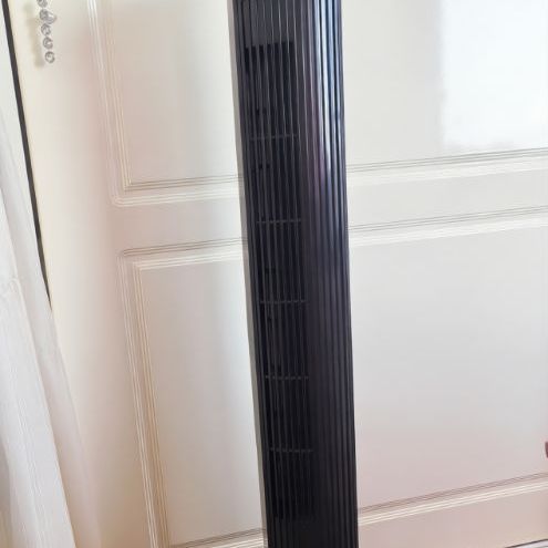 พัดลมทาวเวอร์ Hatari Tower Classic สีดำ​ พร้อมรีโมท (มีลมใช้ได้ปกติ/แจ้งตำหนิไม่ส่าย)
