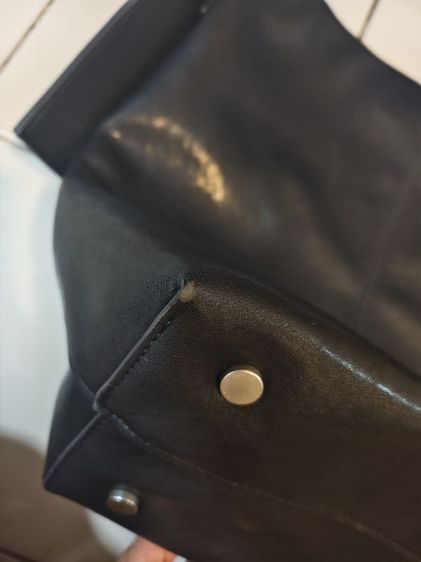 กระเป๋าสะพายหนังแท้ pomelo นิ่ม เบาไม่หนัก รูปที่ 16