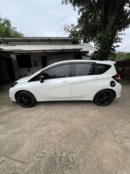 Nissan Note 2020 1.2 VL Sedan เบนซิน ไม่ติดแก๊ส เกียร์อัตโนมัติ ขาว รูปที่ 3