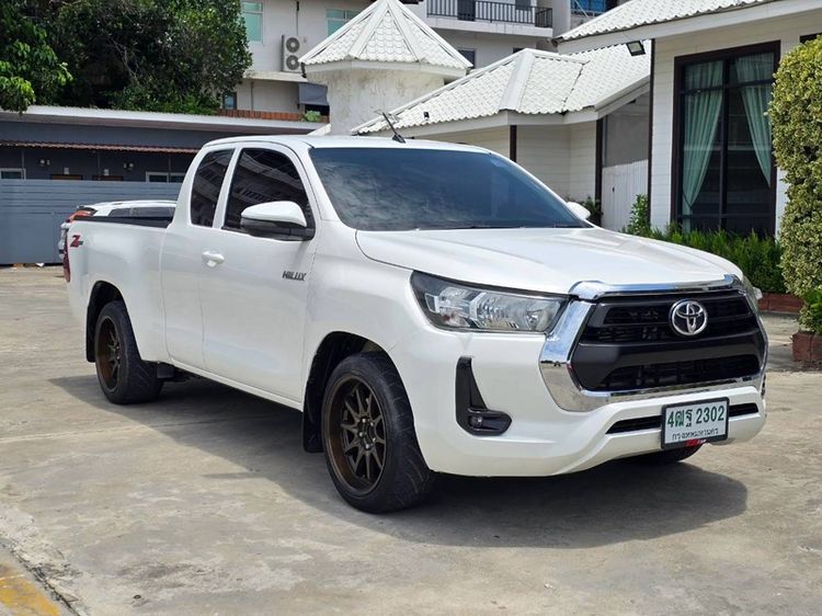 Toyota Hilux Revo 2022 2.4 Entry Pickup ดีเซล เกียร์ธรรมดา ขาว รูปที่ 3