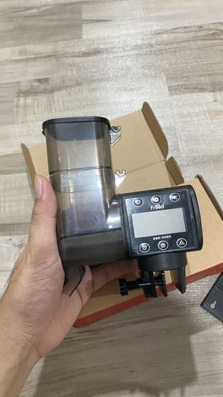 เครื่องให้อาหารปลา/ปั้มออกซิเจน/BREEDER BOX
