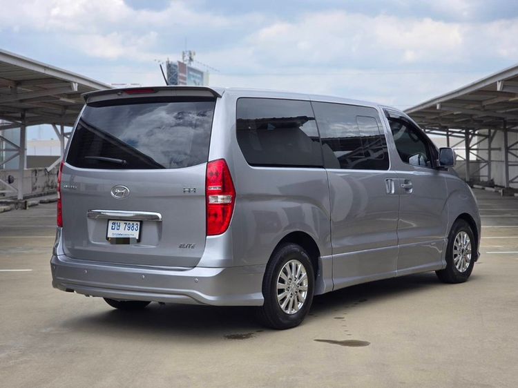 Hyundai H-1  2017 2.5 Elite Van ดีเซล ไม่ติดแก๊ส เกียร์อัตโนมัติ เทา รูปที่ 4