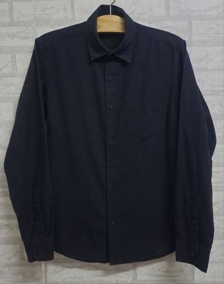 เสื้อเชิ้ตแขนยาวสีดำสนิท ญ. แบรนด์ Uniqlo‼️ รูปที่ 2