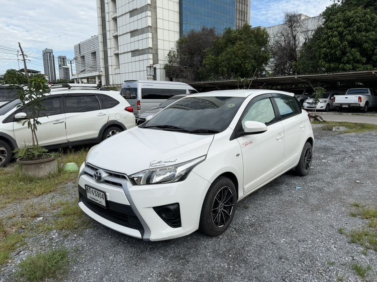 Toyota Yaris 2017 1.5 E Sedan เบนซิน ไม่ติดแก๊ส เกียร์อัตโนมัติ ขาว รูปที่ 3