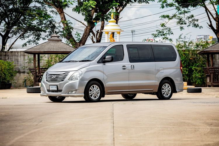 Hyundai H-1 2013 2.5 Deluxe Van ดีเซล เกียร์อัตโนมัติ เทา รูปที่ 3