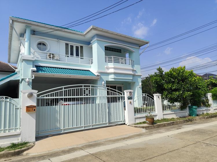 บ้านเดี่ยว มบ.ลัดดารมย์ หลังริมถนนเมนหมู่บ้าน ทำเลเยี่ยม โครงการติดถนนใหญ่ รัตนาธิเบศร์ หน้าทางเข้าติด MRT สีม่วง(ไทรม้า)