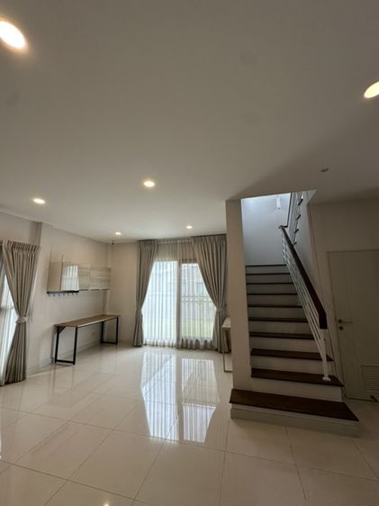 AP (Thailand) ตกแต่งครบ 2022 ใช่ 🏡 ขายบ้านหรูถูกหลังใหญ่ The City บรมราชชนนี-ทวีวัฒนา (ซอย 78) | 102 ตร.ว. | ติดถนนใหญ่ | ตกแต่งพร้อมอยู่ | เจ้าของขายเองครับ รูปที่ 3