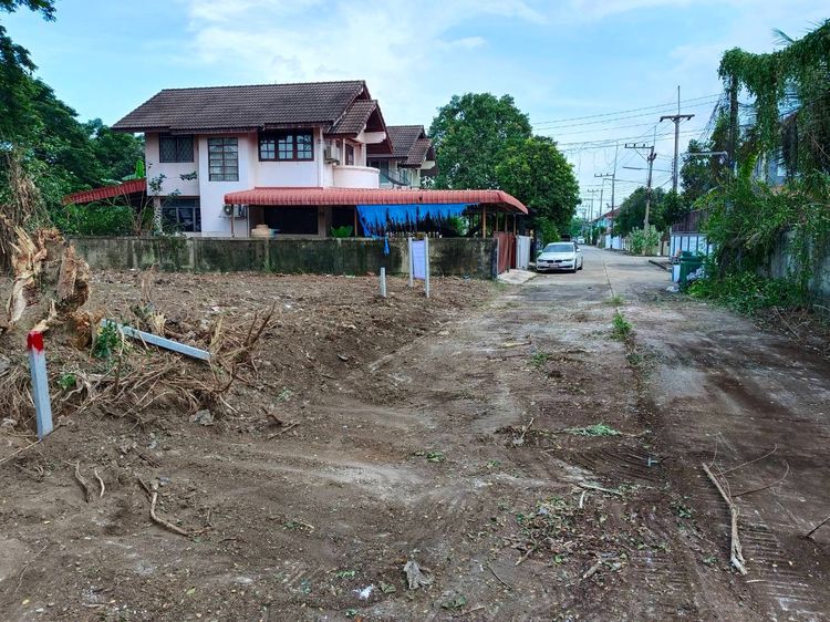 ขายที่ดิน94 ตร.วา อยู่ในซอยหมู่บ้านอธิเชษฐธานี ถนนปทุมธานี-บางปะหัน เชียงรากใหญ่ สามโคก ปทุมธานี รูปที่ 2