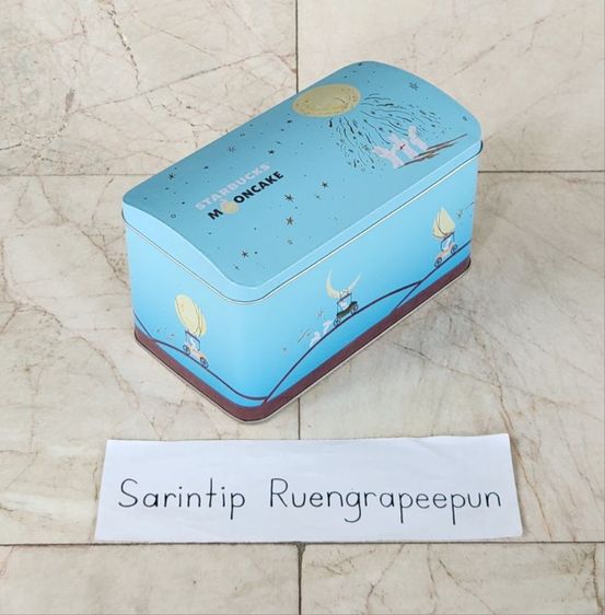 STARBUCKS®️ MOONCAKE BOX 2025 กล่องเหล็ก(กล่องเปล่า) ขนมไหว้พระจันทร์สตาร์บัคส์ สีฟ้า ฝาโค้ง ขนาด กว้าง 11 × ยาว 20 × สูง 11.3 ซม. รูปที่ 8