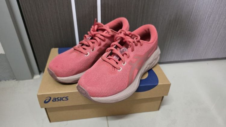 ชมพู รองเท้าวิ่ง Asics Novablast 5 Gs Kids