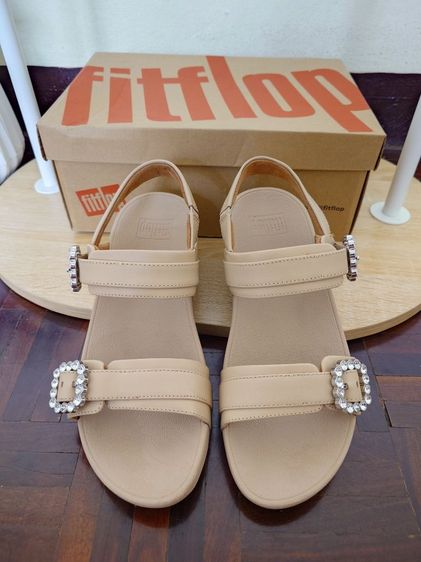 รองเท้าแตะแบบลำลอง UK 6 | EU 39 1/3 | US 7.5 รองเท้า Fitflop 💯 LULU crystal buckle leather