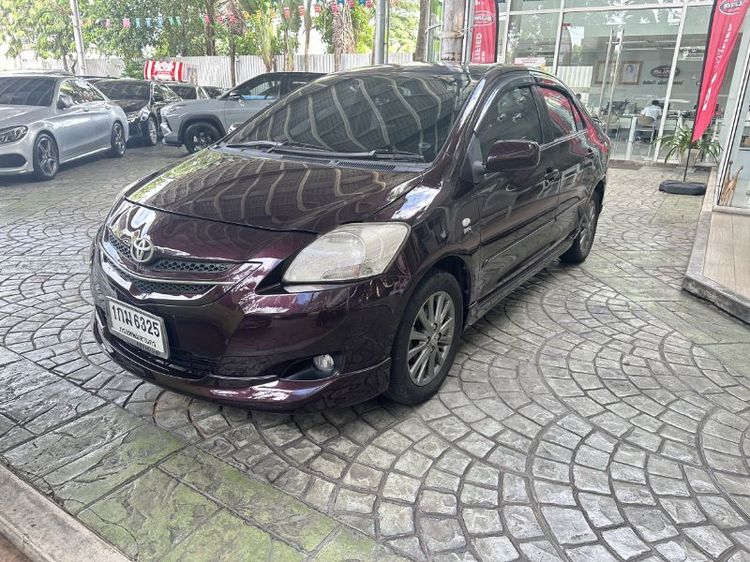 รถ Toyota Vios 1.5 E สี แดง