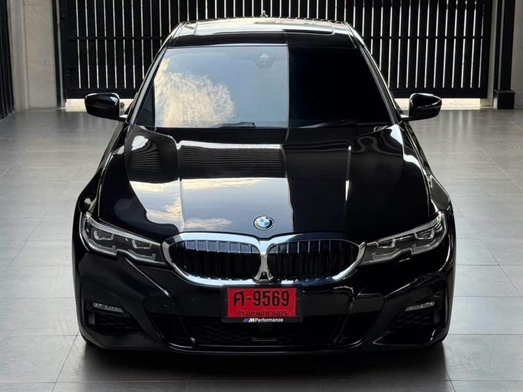 BMW Series 3 2021 330e Sedan ปลั๊กอินไฮบริด (PHEV) ไม่ติดแก๊ส เกียร์อัตโนมัติ ดำ รูปที่ 3