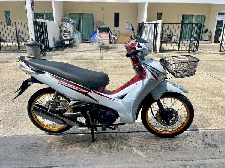 2016 HONDA WAVE125i ❤️สตาร์ทมือ🤘❤️สตาร์ทเท้า🦶📗เอกสารครบพร้อมโอน✅รับประกันการโอน📕ภาษีขาดเกิน🔰เครื่องเดิมๆไม่ดังไม่ควัน🔰หัวฉีด❤️ประหยัดน้ำ🔰ขี่นิ่มๆๆๆๆสตาร์ตติดง่าย✳️ น้ำมันเครื่องใหม่💸