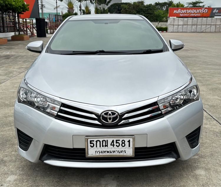 Toyota Altis 2015 1.6 E CNG Sedan เบนซิน NGV เกียร์อัตโนมัติ บรอนซ์เงิน