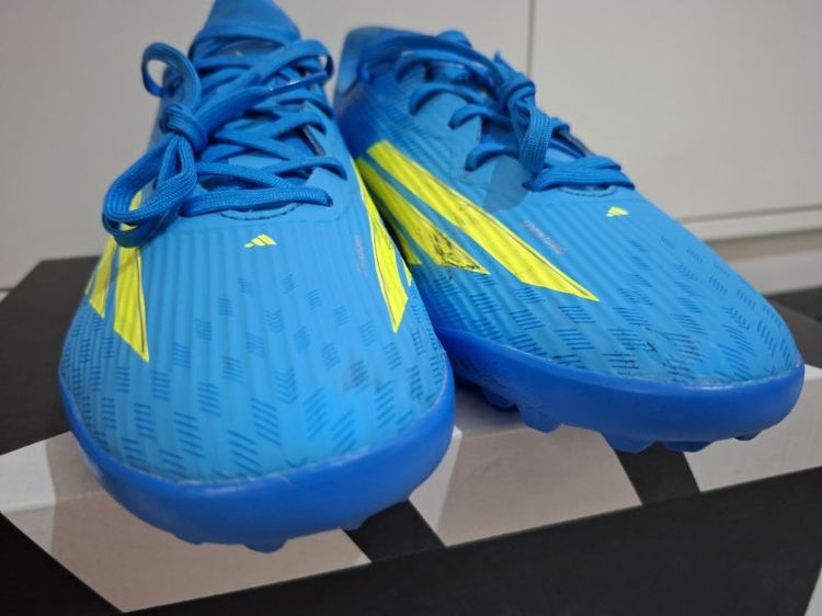 รองเท้าฟุตบอลร้อยปุ่ม F50 LEAGUE Turf  สีน้ำเงิน 270 cm. รูปที่ 3