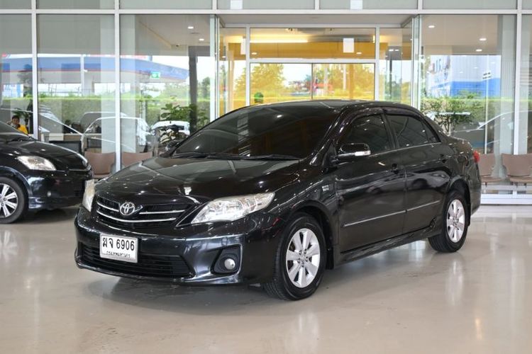 รถ Toyota Altis 1.6 E สี ดำ
