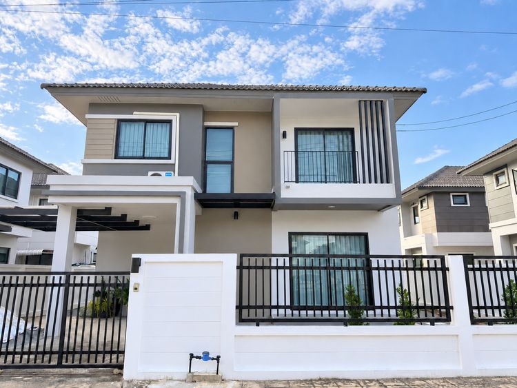 🏡 บ้านเดี่ยว 2 ชั้นให้เช่า ในโครงการ ทำเลสันกำแพง