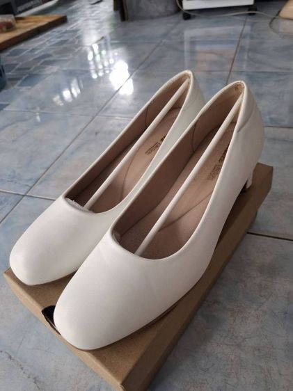 อื่นๆ รองเท้าส้นเตารีด อื่นๆ UK 7.5 | EU 41 1/3 | US 9 ขาว รองเท้าส้นสูงเจ้าสาว