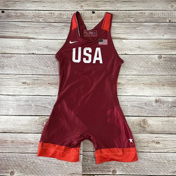 ชุดออกกำลังกาย ผู้หญิง แดง nike ชุดมวยปล้ำ ทีม usa