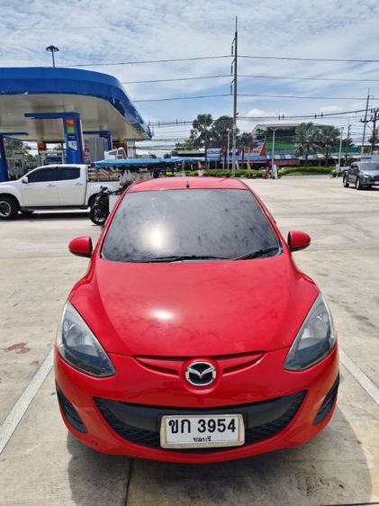 Mazda Mazda 2 2010 1.5 Elegance Limited Edition Sedan เบนซิน ไม่ติดแก๊ส เกียร์ธรรมดา แดง รูปที่ 2