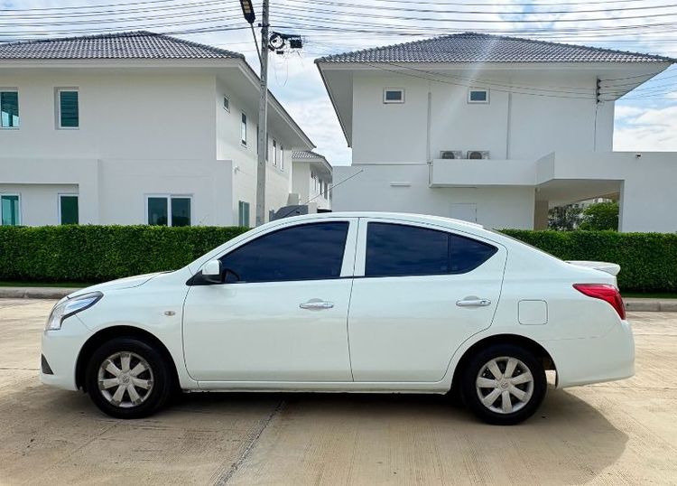 Nissan Almera 2016 1.2 V Sedan เบนซิน ไม่ติดแก๊ส เกียร์ธรรมดา ขาว รูปที่ 3