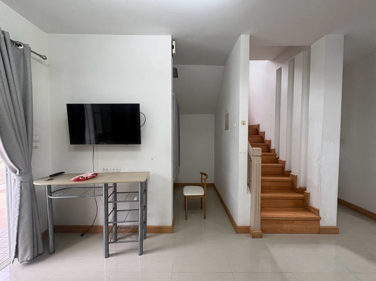 อื่นๆ ตกแต่งครบ สร้างเสร็จก่อน 2010 🏡 บ้านเดี่ยว 2 ชั้นให้เช่า บ้านสวยพร้อมอยู่ ทำเลท่าศาลา ใกล้โรงเรียนนานาชาติ รูปที่ 3