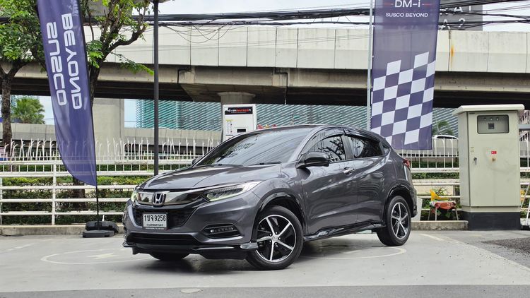 รถ Honda HR-V 1.8 RS สี เทา