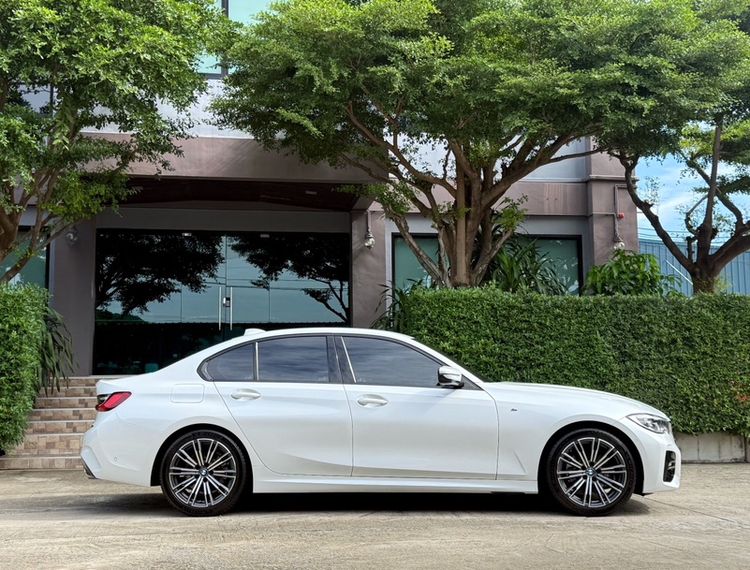 BMW Series 3 2021 320d Sedan āļāļĩāđāļāļĨ āđāļĄāđāļāļīāļāđāļāđāļŠ āđāļāļĩāļĒāļĢāđāļāļąāļāđāļāļĄāļąāļāļī āļāļēāļ§ āļĢāļđāļāļāļĩāđ 2